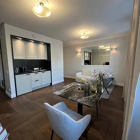Apartament Brand New Modern In Old Town *